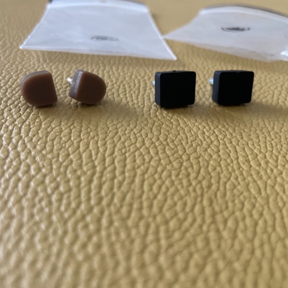 Chanel - Picture 2 of 3